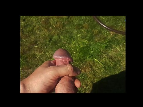 ❤️ Hete hottie laat zich in haar roze kutje neuken en spuitend klaarkomen in een zomerse tuin ❌ Super porn at porn nl.risegame.top ﹏